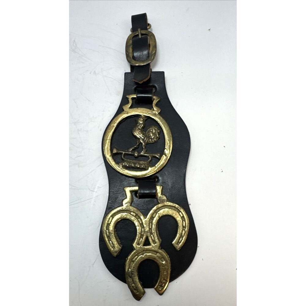 Lot Of 2 Vintage Leather Horse Hanging Strap 3 Brass Medallions 6 Total Medals - Picture 7 of 11